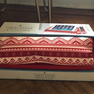 Tablet pillow